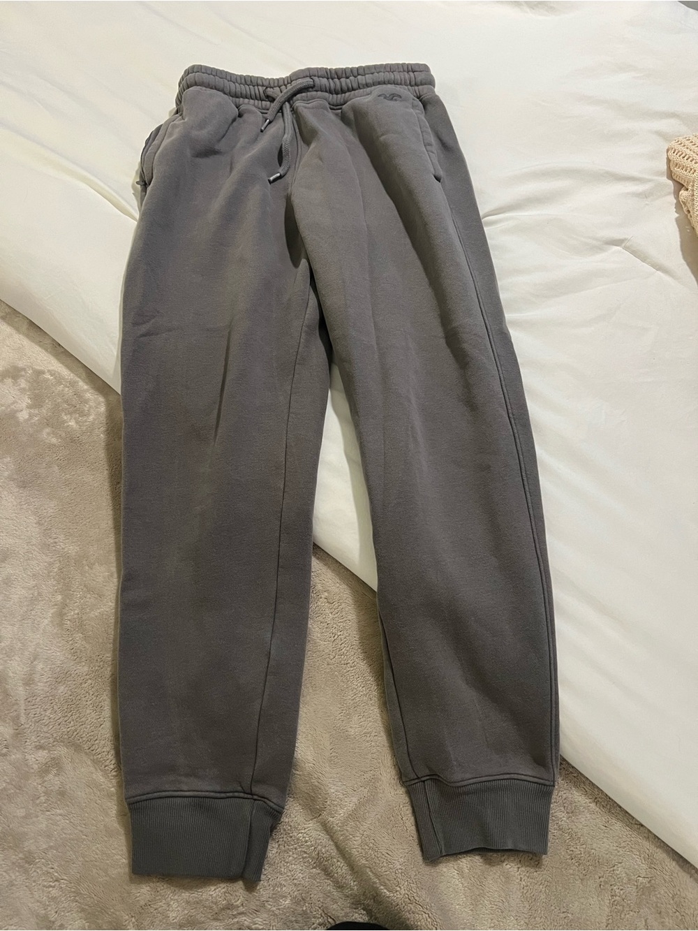 Hollister Men's Charcoal Gray Fleece Joggers